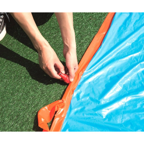 Veľká vodná šmykľavka