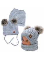 Zimná pletená čiapka Star s fleecom a chlpáčkové brmbolce + komínček 2D sada, sivý melírok