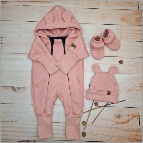 Oteplený detský overal bez šľapiek s kapucňou, čiapočka + topánočky, 3D, koralova, veľ. 80